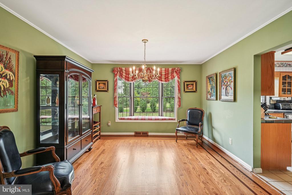 1001 CHERRY LANE