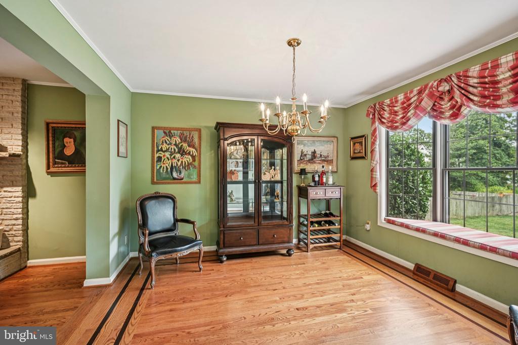 1001 CHERRY LANE