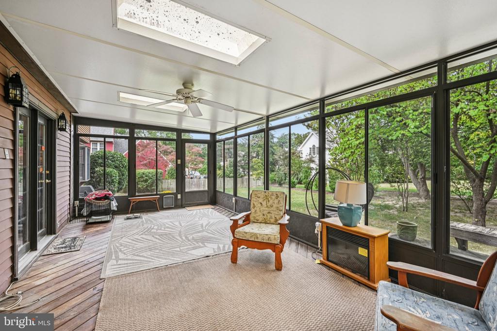 1001 CHERRY LANE