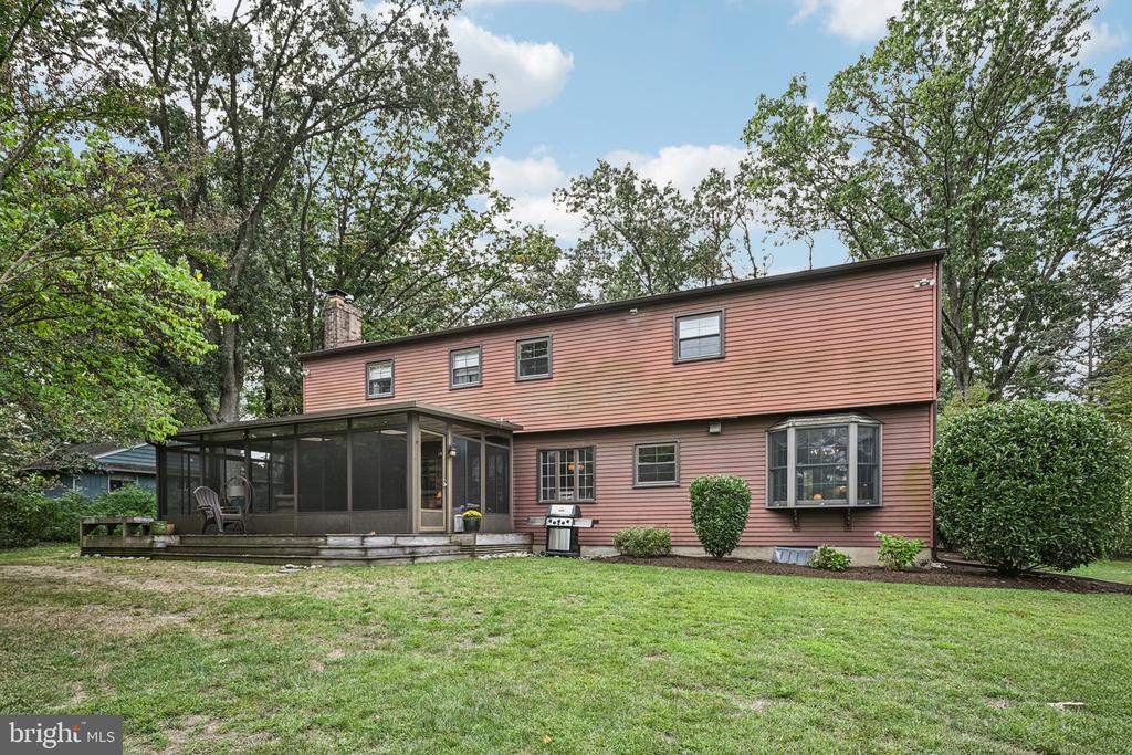 1001 CHERRY LANE