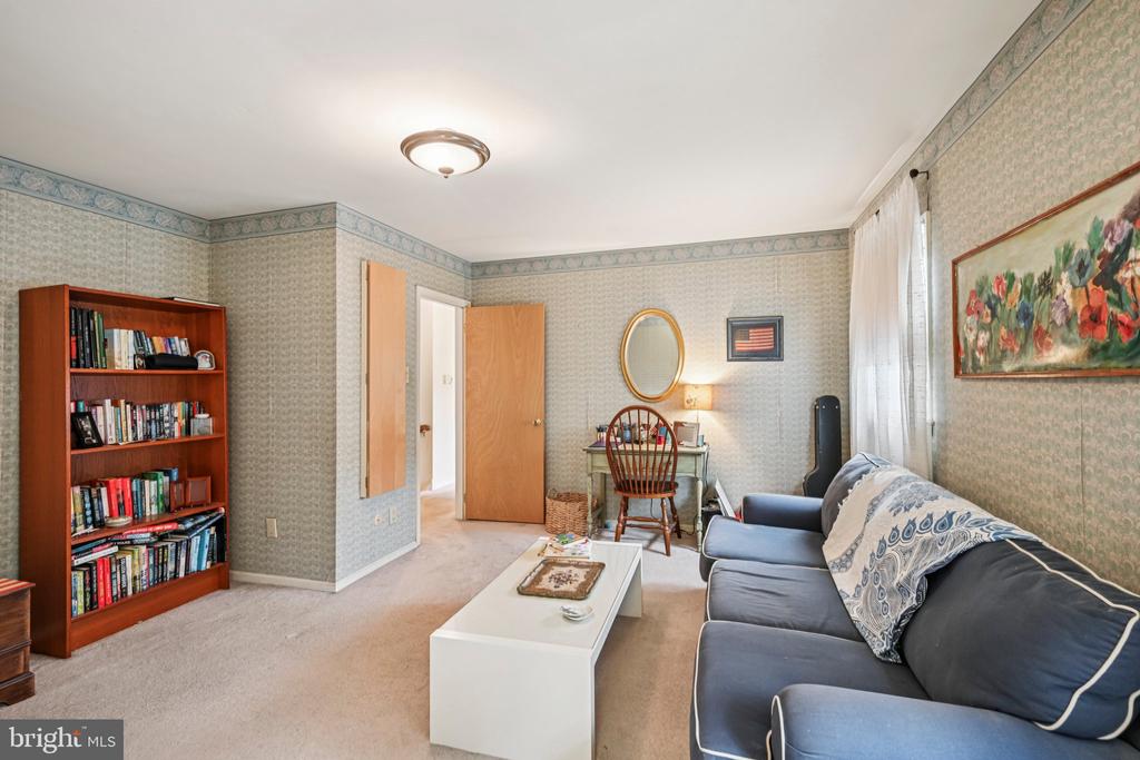 1001 CHERRY LANE