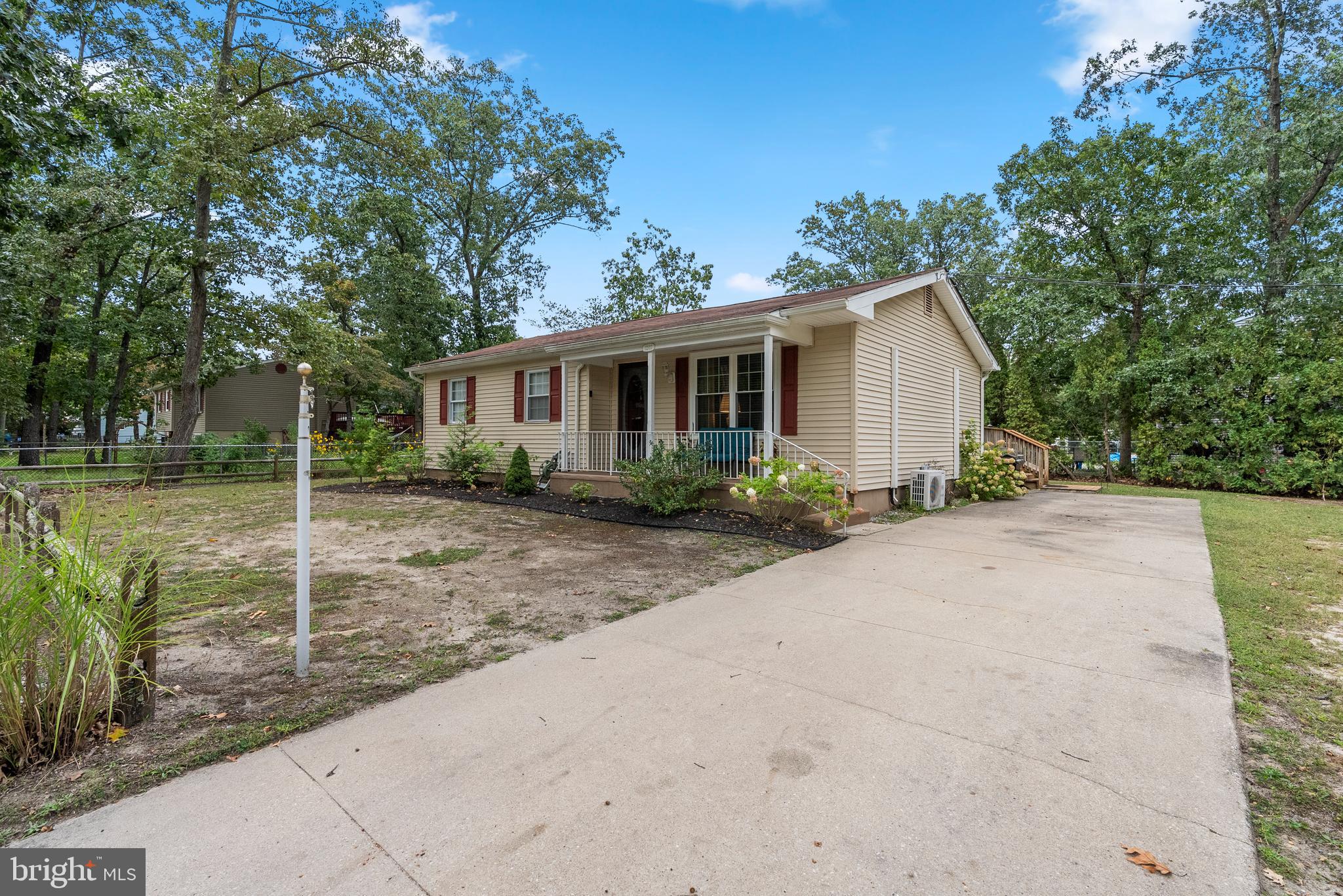 1203 CONNECTICUT ROAD