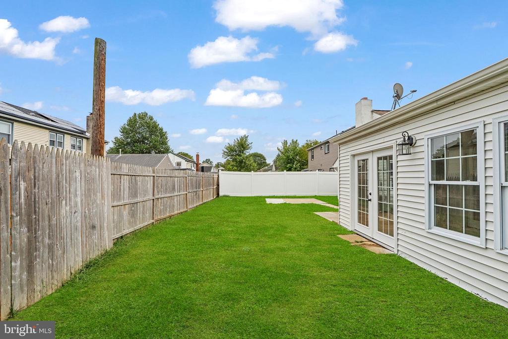 31 POND LANE