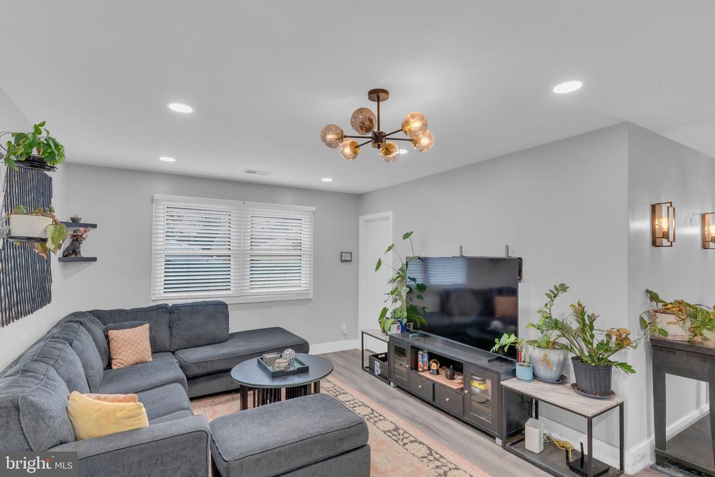 629 POLK STREET
