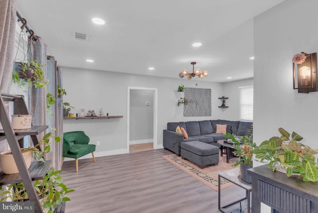 629 POLK STREET