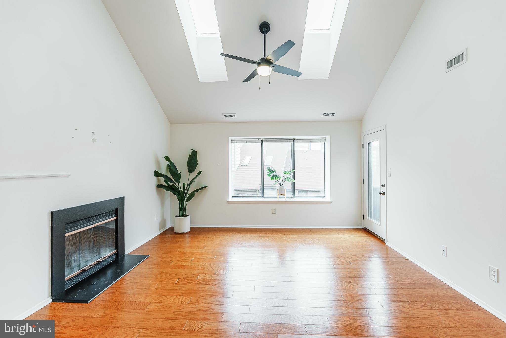 5116 ABERDEEN DRIVE C