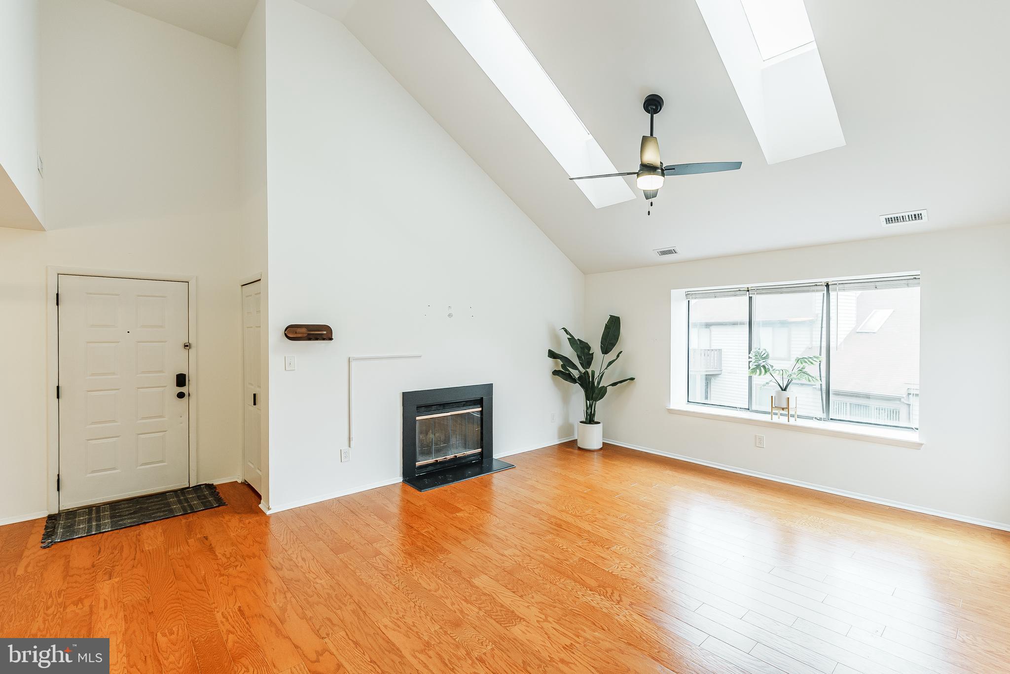 5116 ABERDEEN DRIVE C