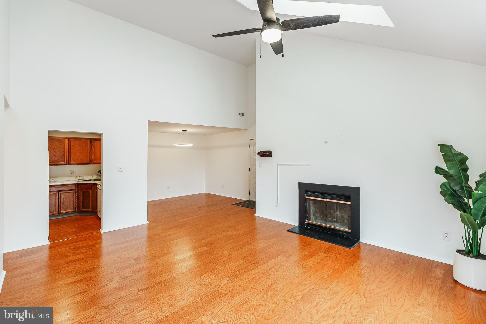 5116 ABERDEEN DRIVE C