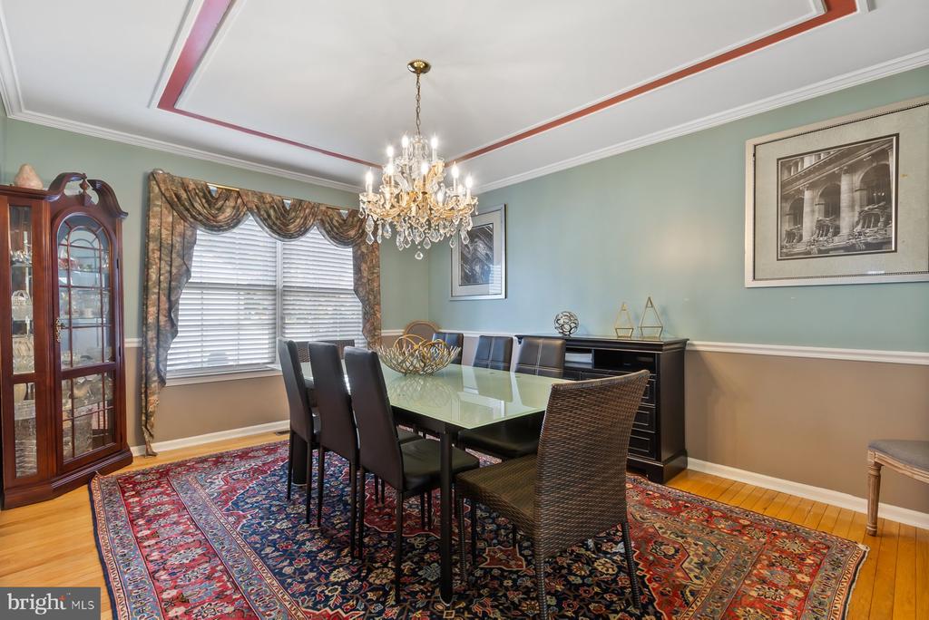 71 KINGSBRIDGE DRIVE