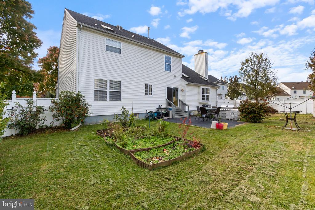71 KINGSBRIDGE DRIVE
