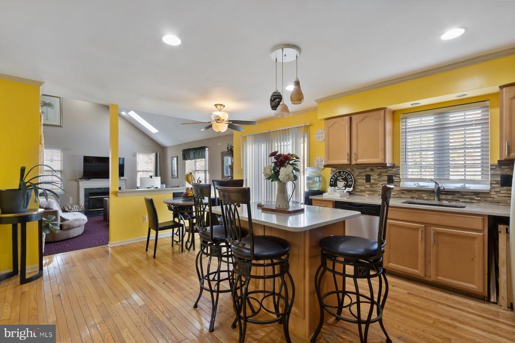 71 KINGSBRIDGE DRIVE