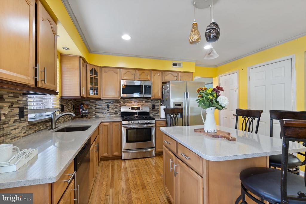71 KINGSBRIDGE DRIVE
