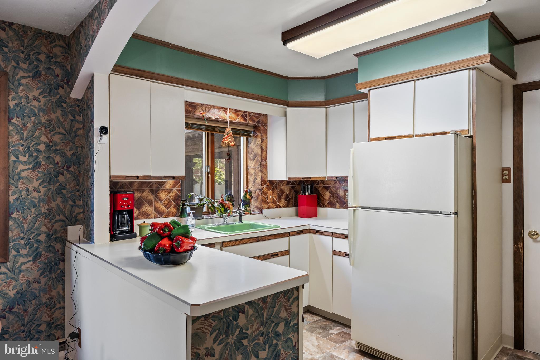 487 TUCKERTON ROAD