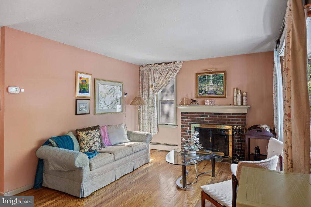 487 TUCKERTON ROAD