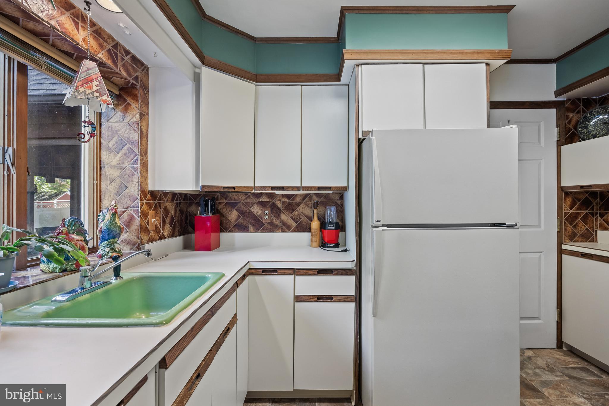 487 TUCKERTON ROAD