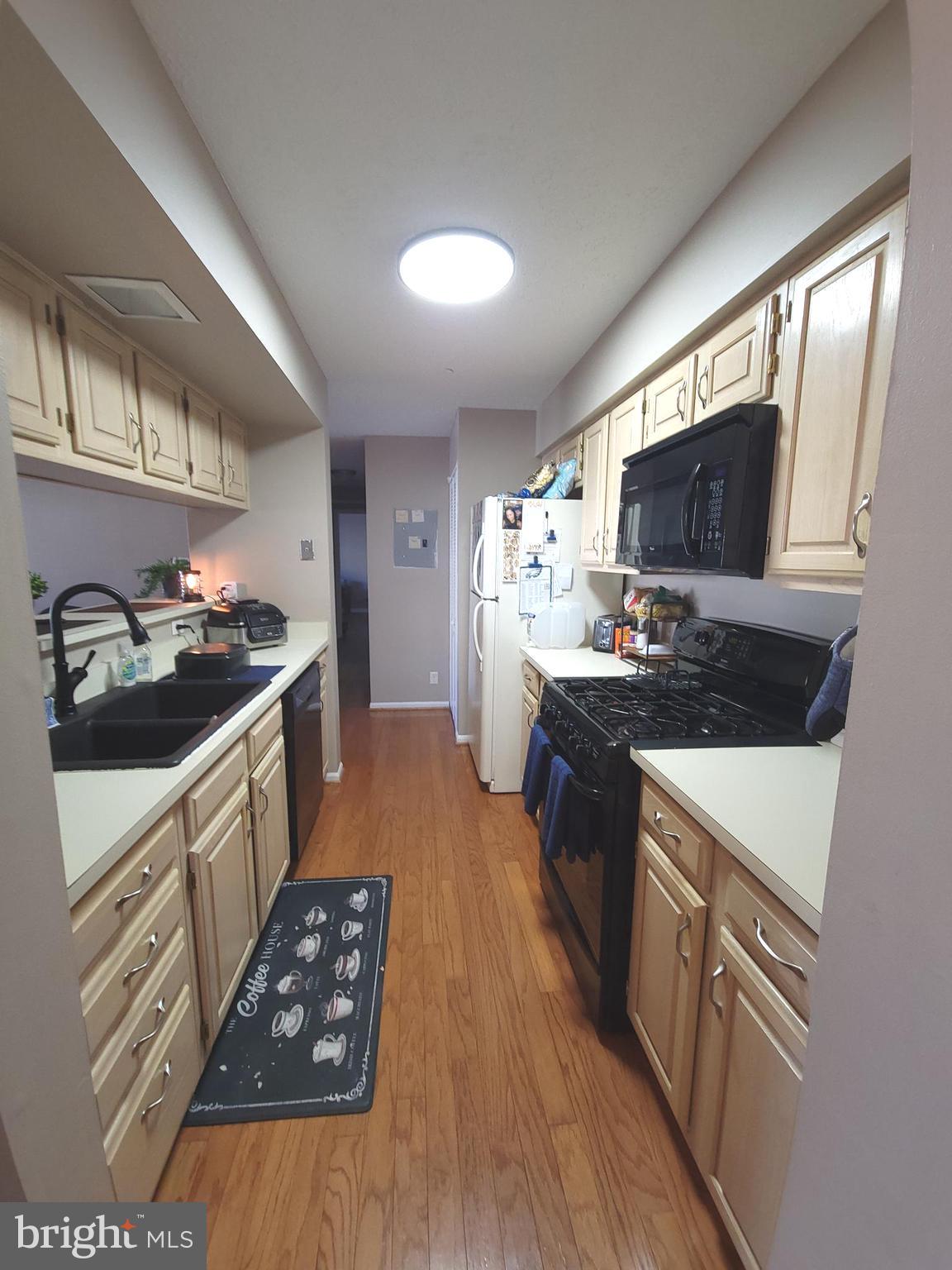 89 ELDON WAY