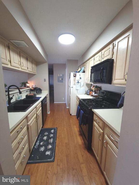 89 ELDON WAY