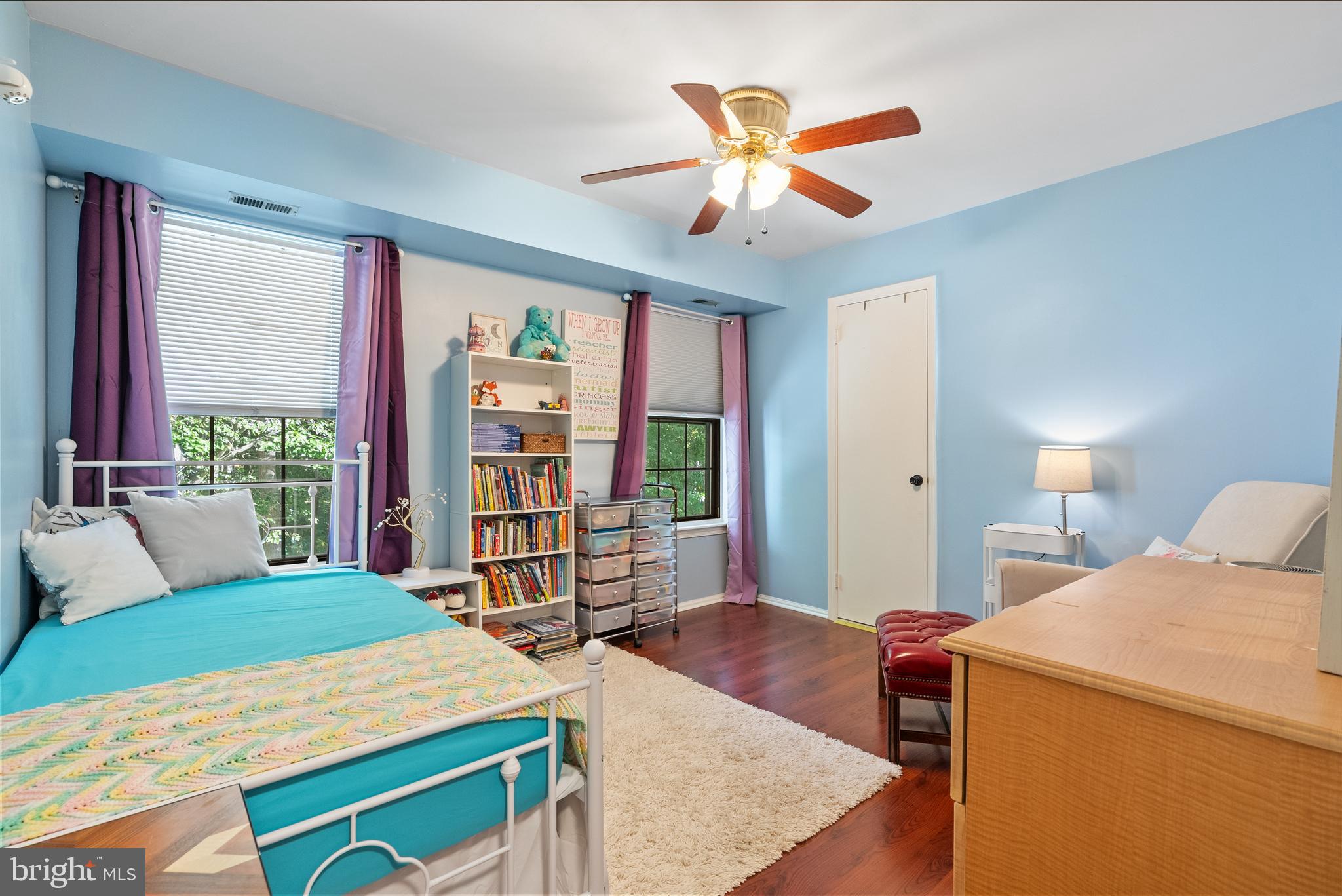 112B W BLUEBELL LANE B