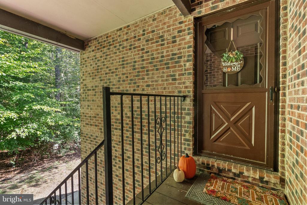 112B W BLUEBELL LANE B