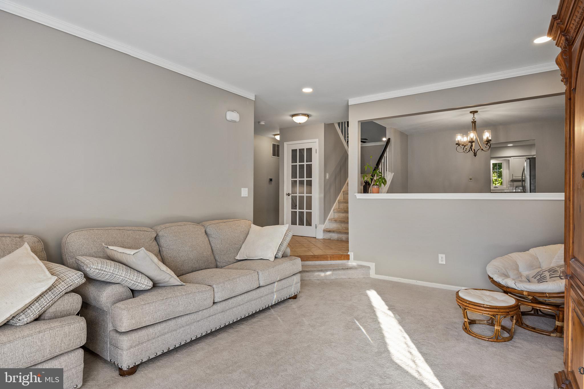 23 HILLTOP LANE