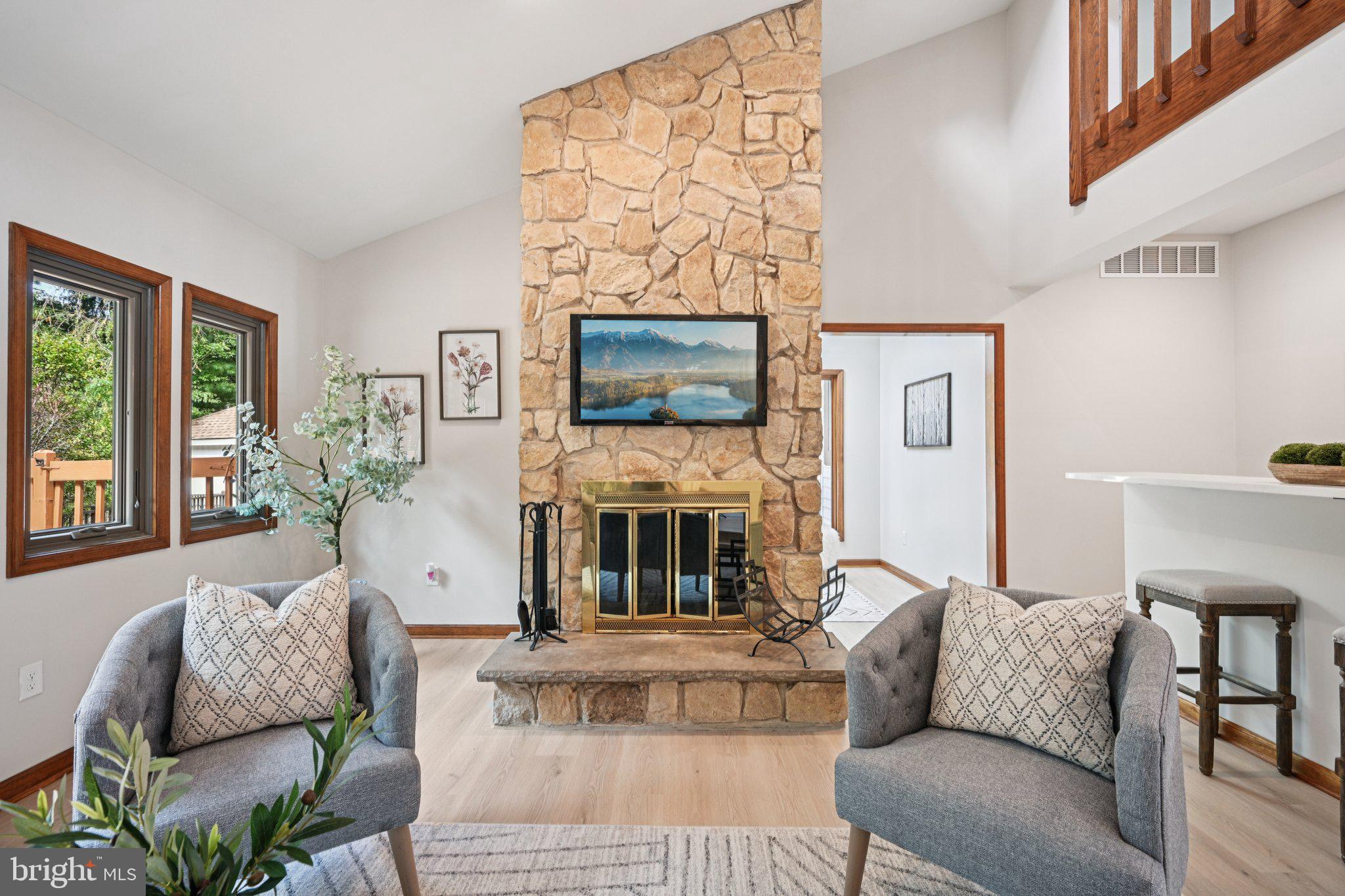 3 N COUNTRY LAKES DRIVE
