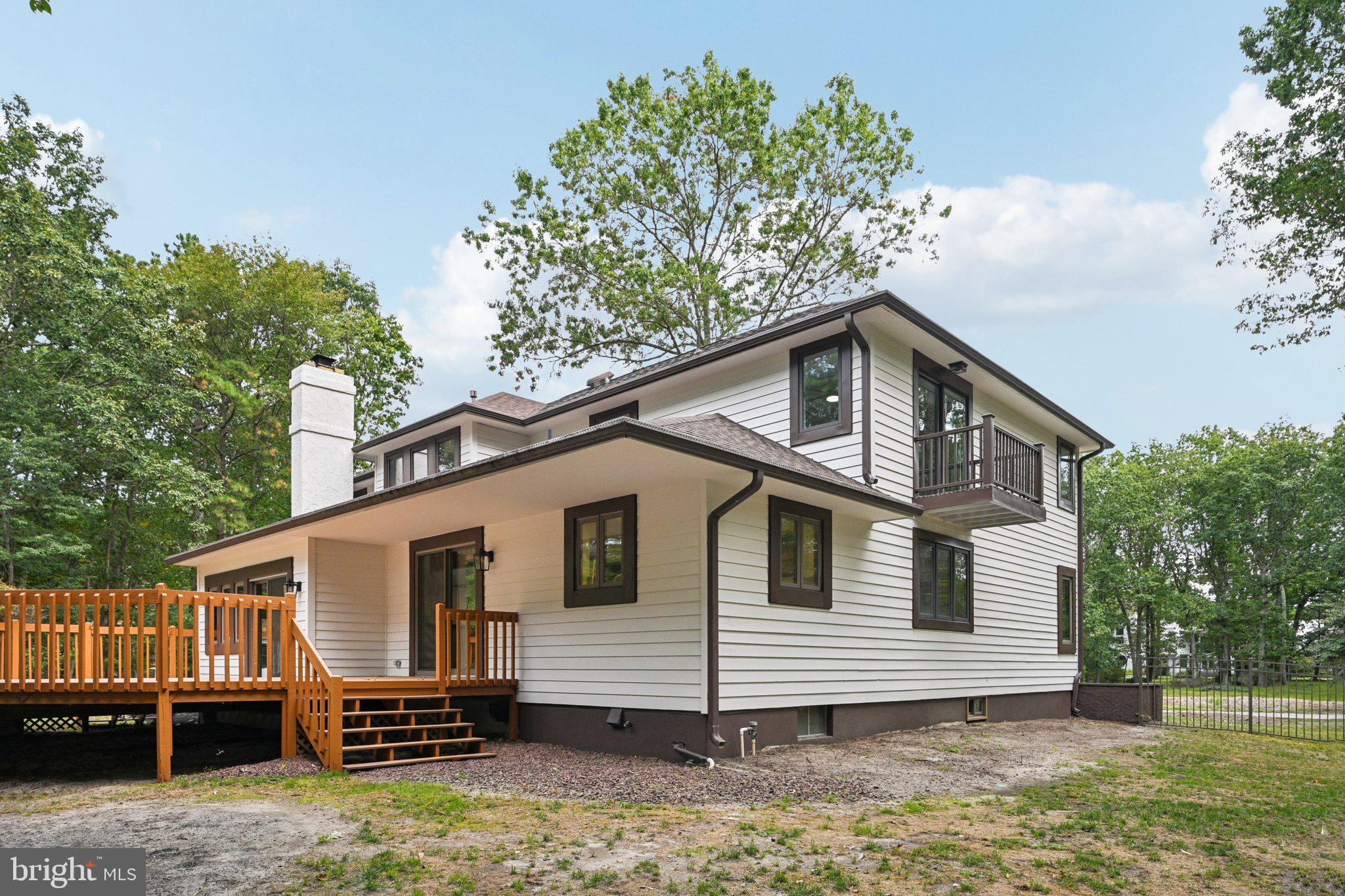3 N COUNTRY LAKES DRIVE