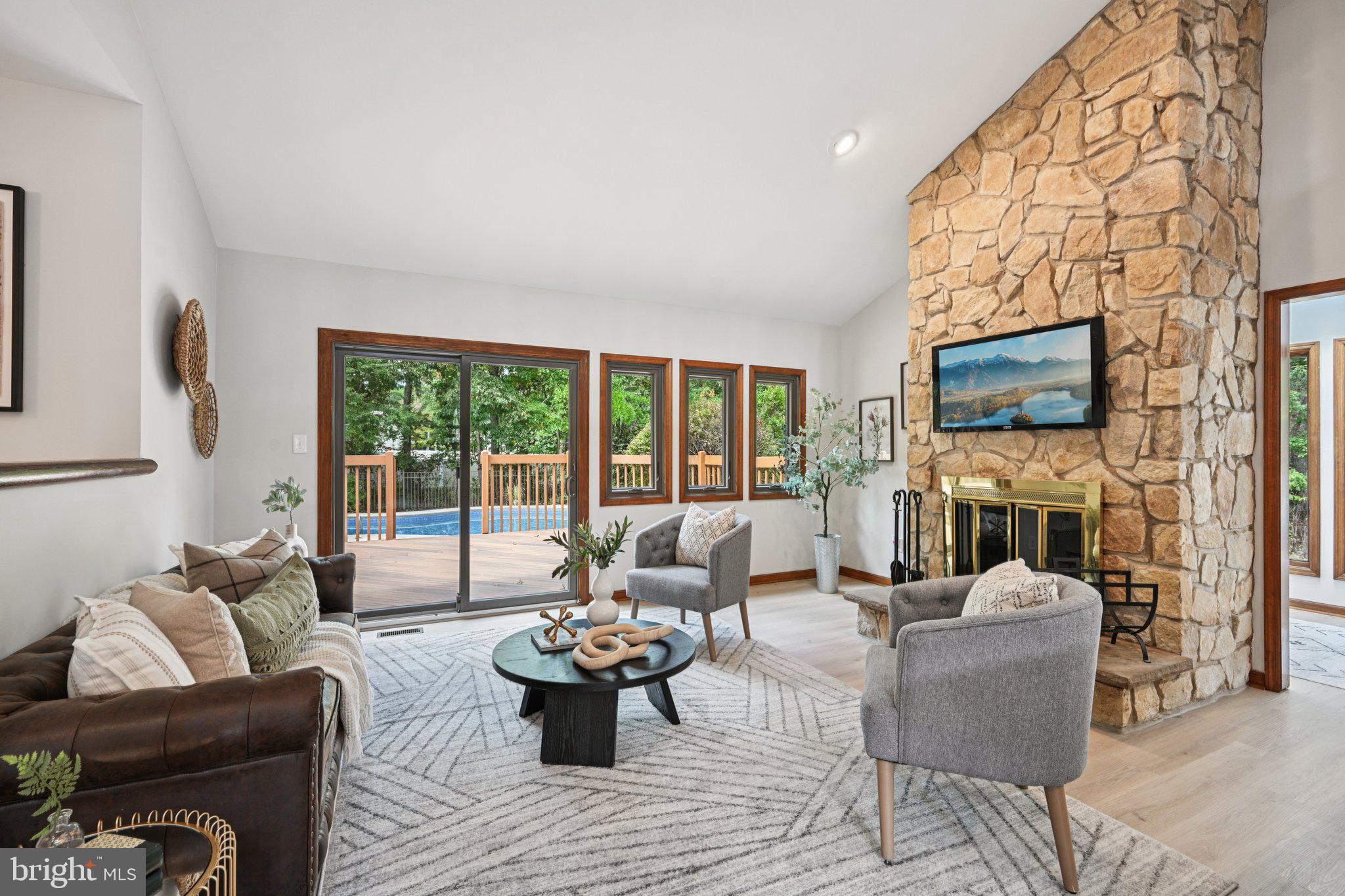 3 N COUNTRY LAKES DRIVE