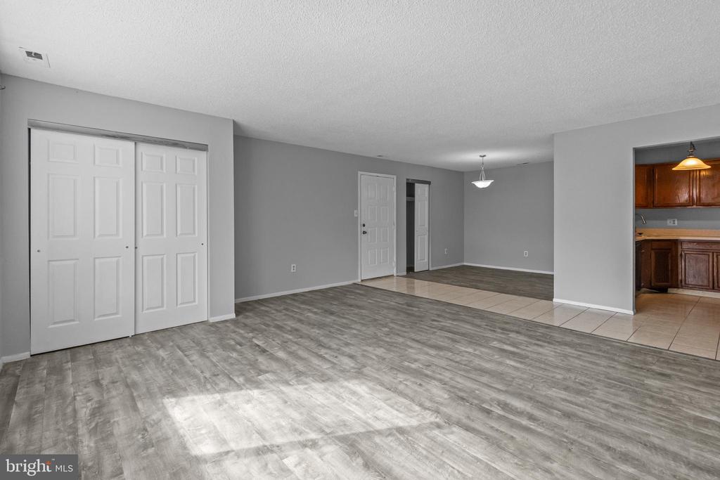 5217 ABERDEEN DRIVE