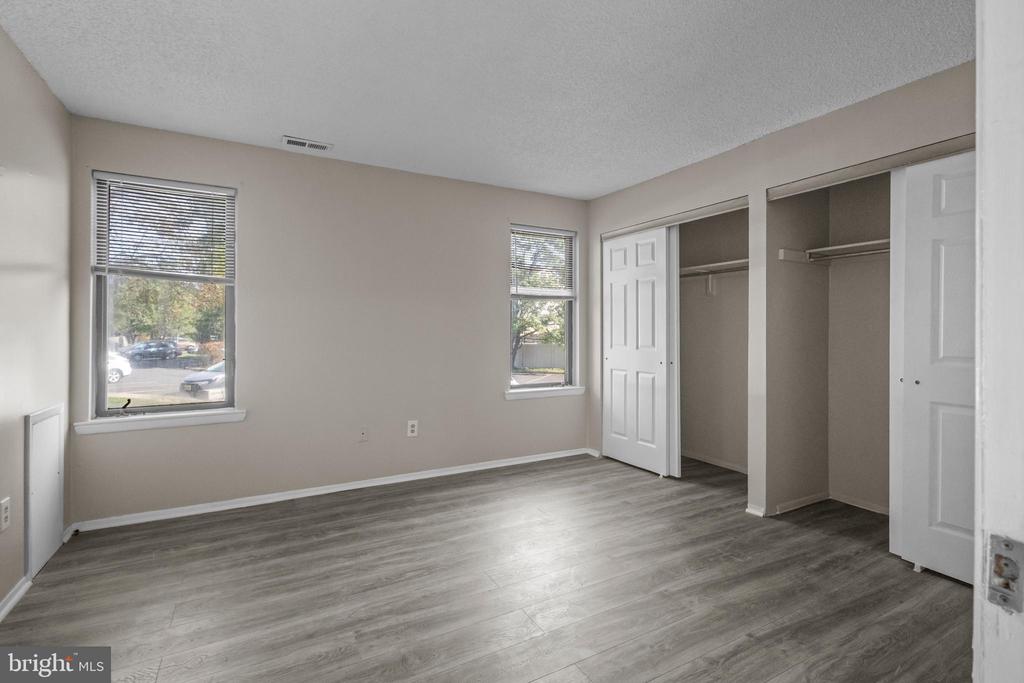 5217 ABERDEEN DRIVE