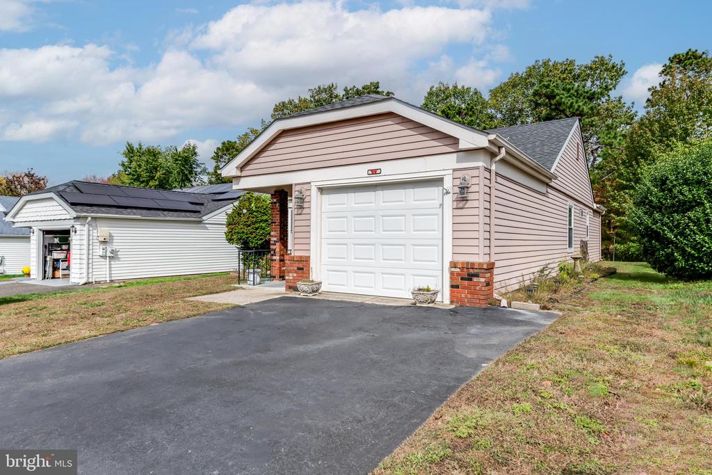 69 BUCKINGHAM DRIVE
