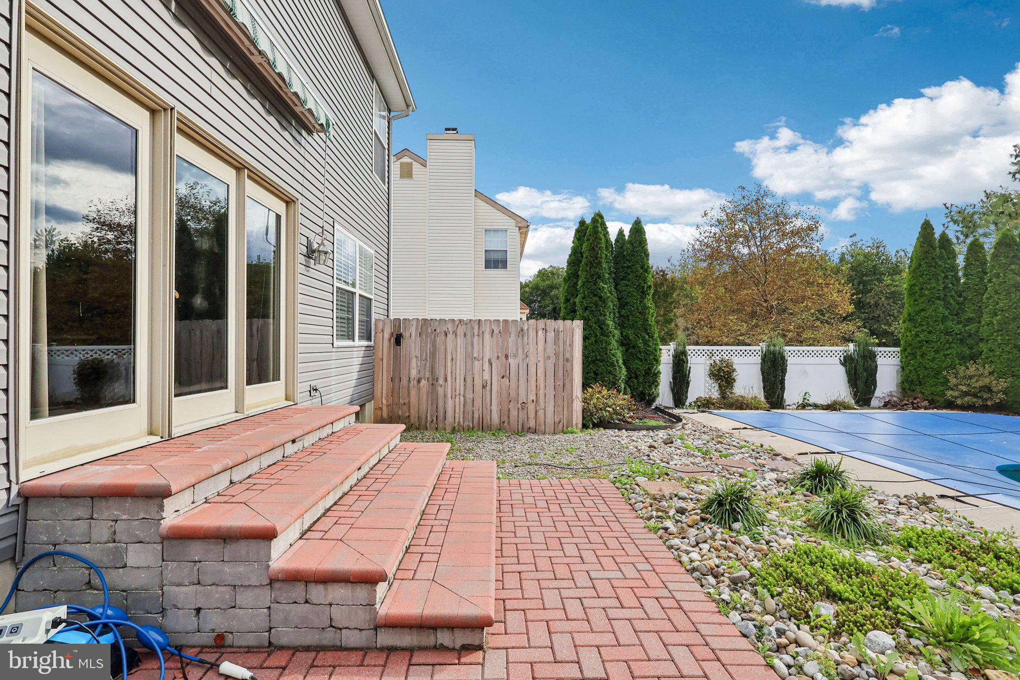 19 ANNAPOLIS DRIVE