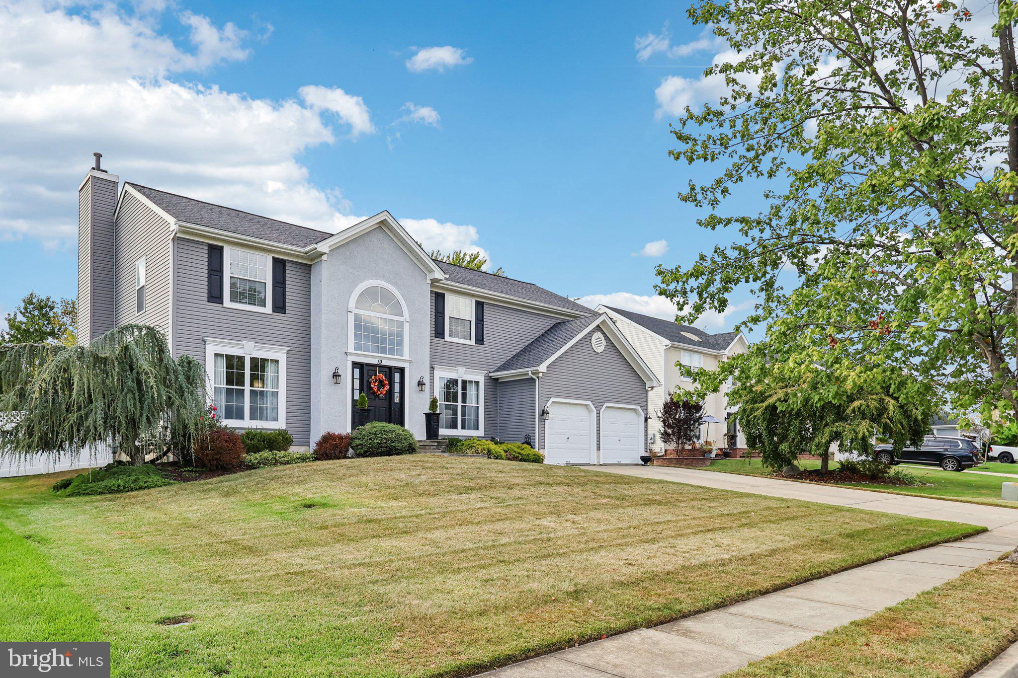 19 ANNAPOLIS DRIVE