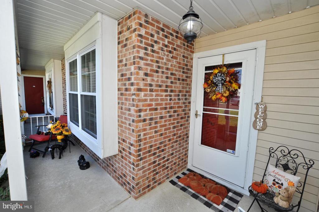 11 E BERWIN WAY