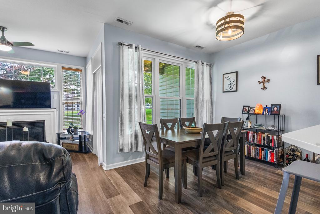 142 ROSEBAY COURT