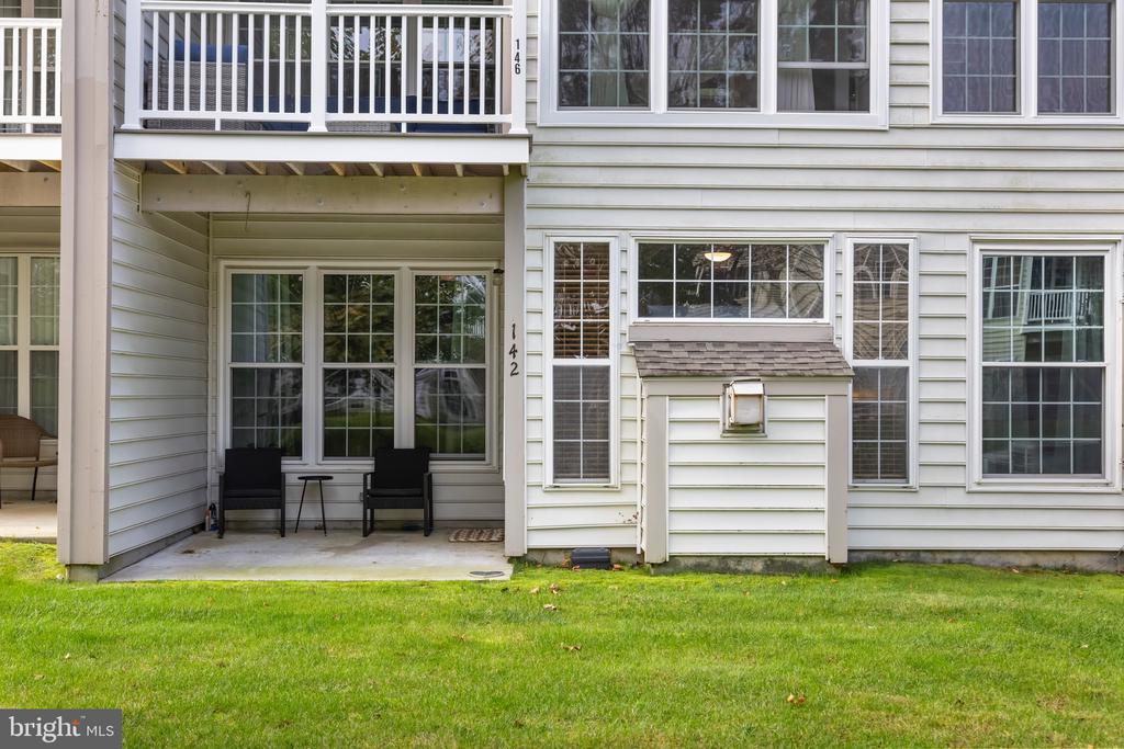 142 ROSEBAY COURT
