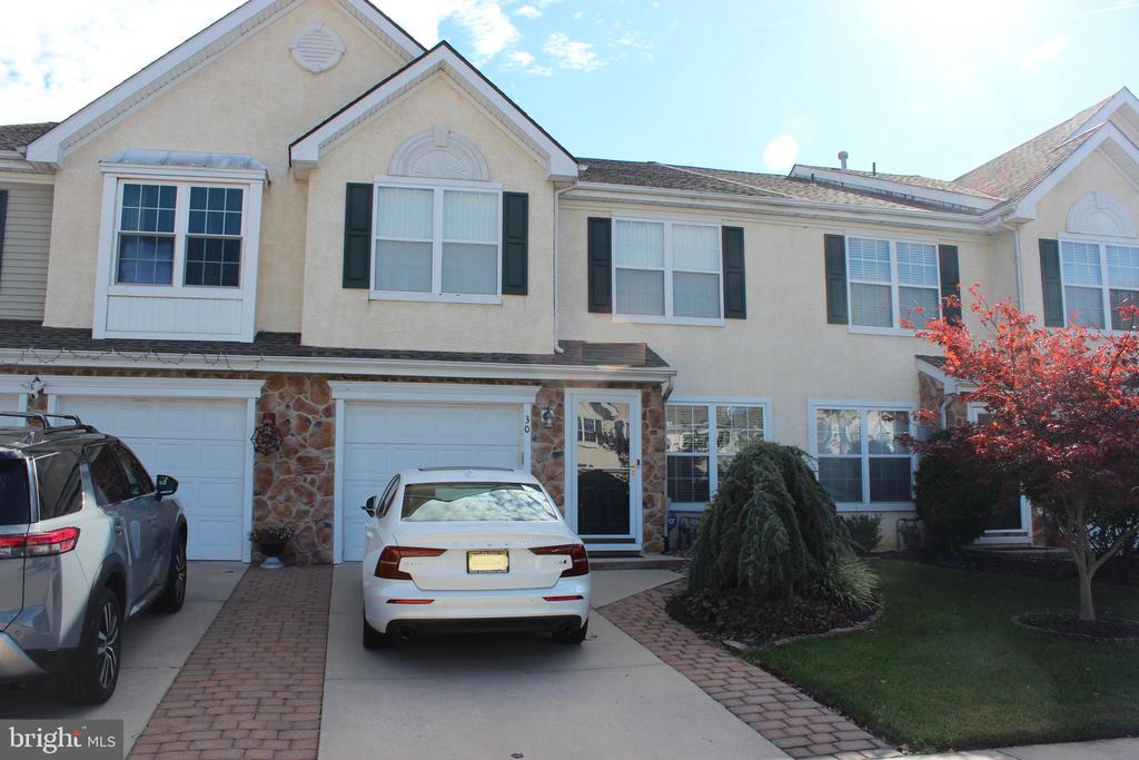 30 LEIGHTON DRIVE