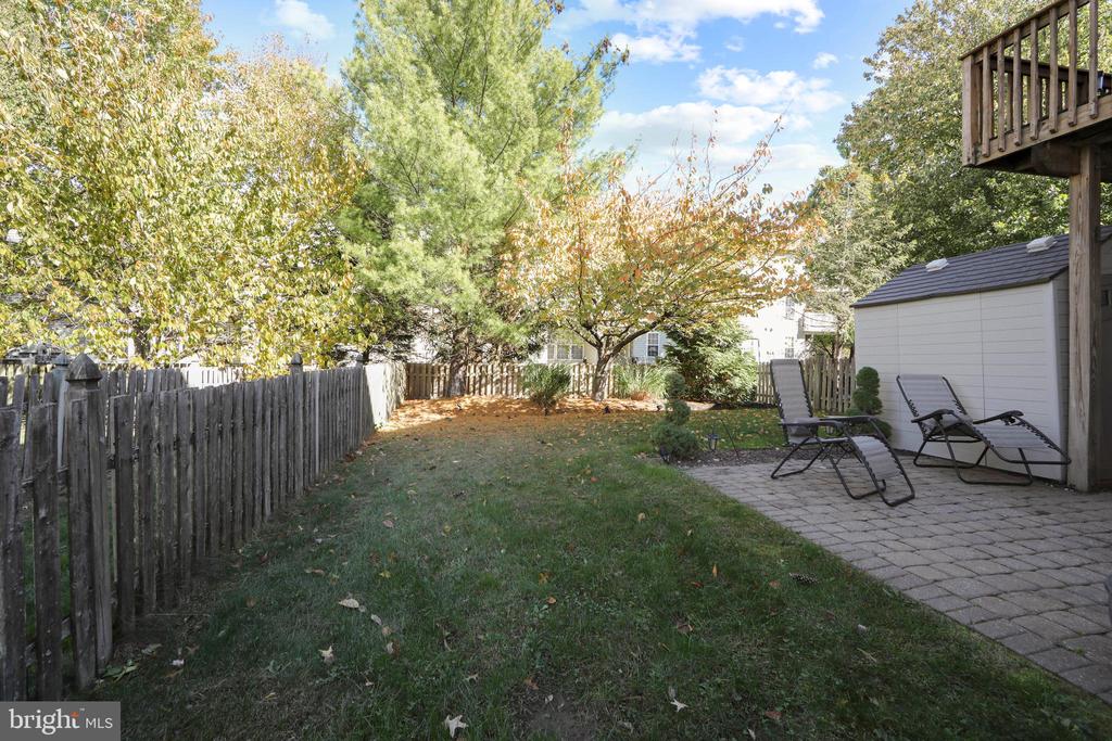 27 FIRETHORN LANE
