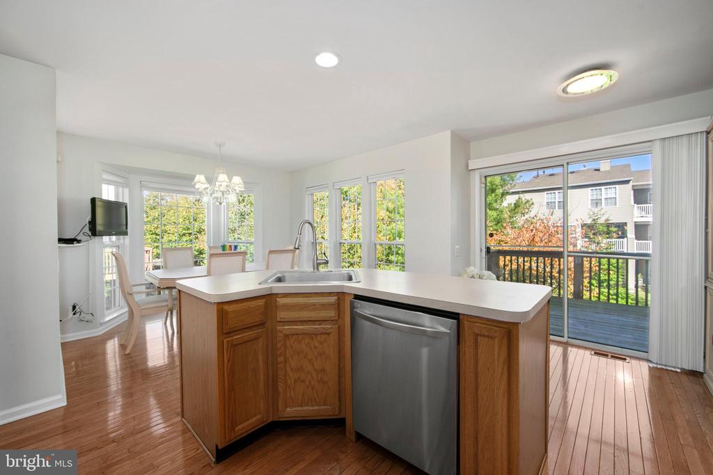 27 FIRETHORN LANE