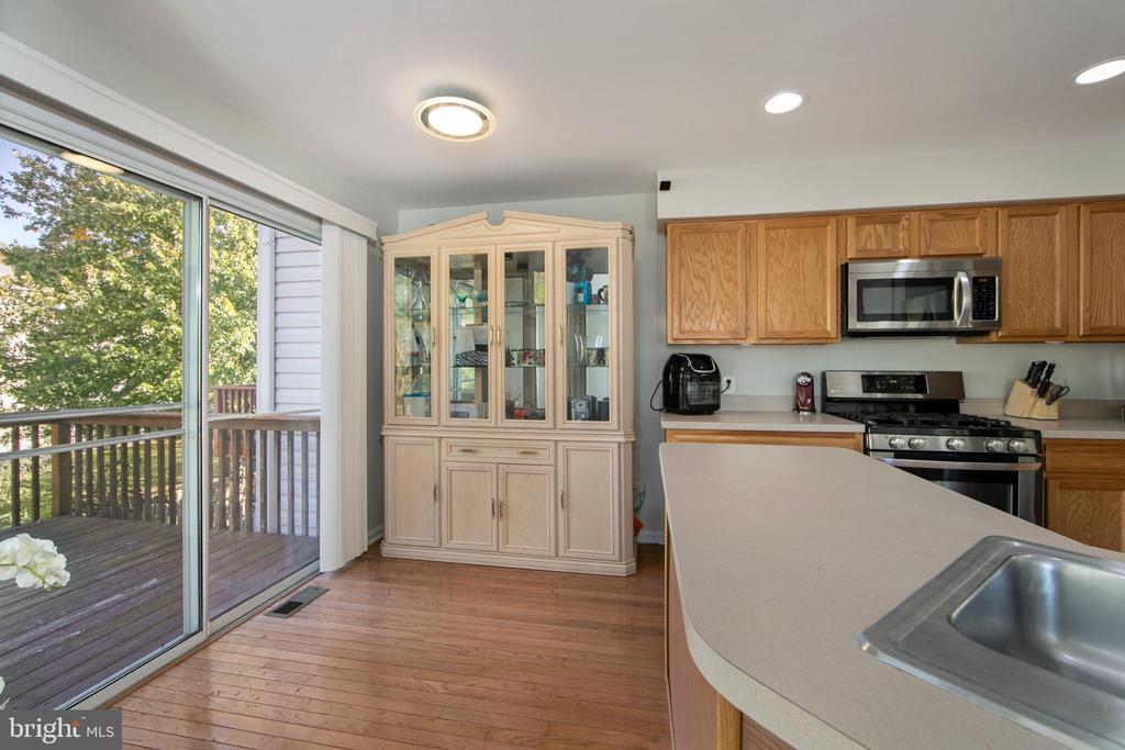 27 FIRETHORN LANE