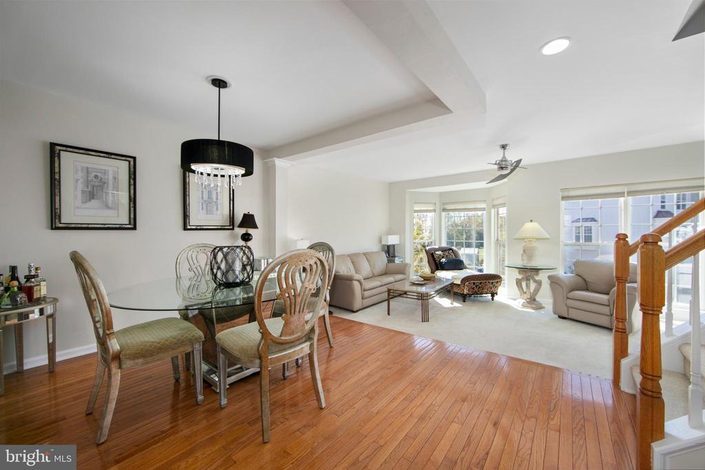 27 FIRETHORN LANE