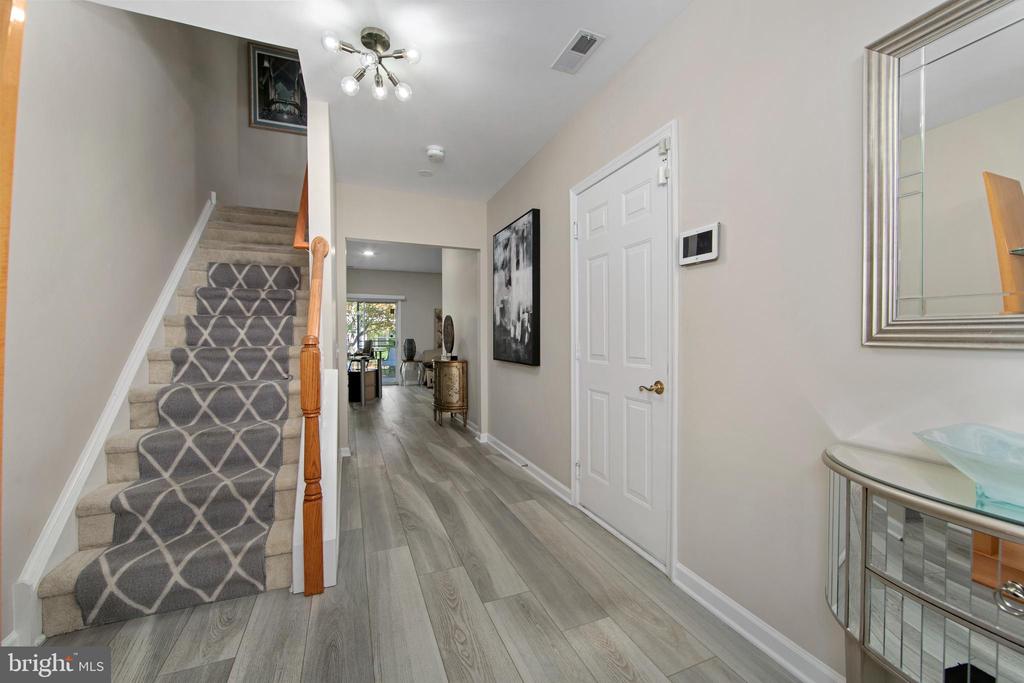 27 FIRETHORN LANE
