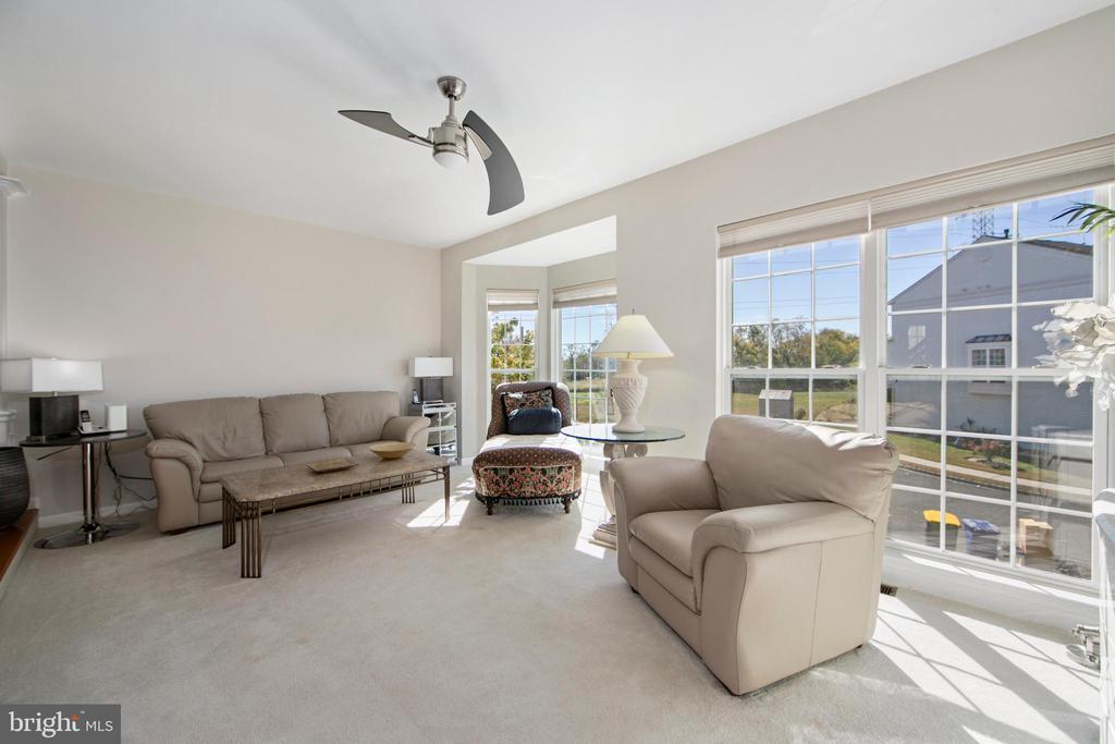 27 FIRETHORN LANE