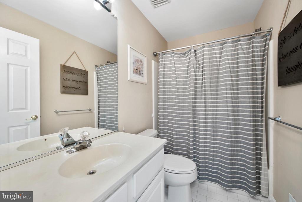 27 FIRETHORN LANE