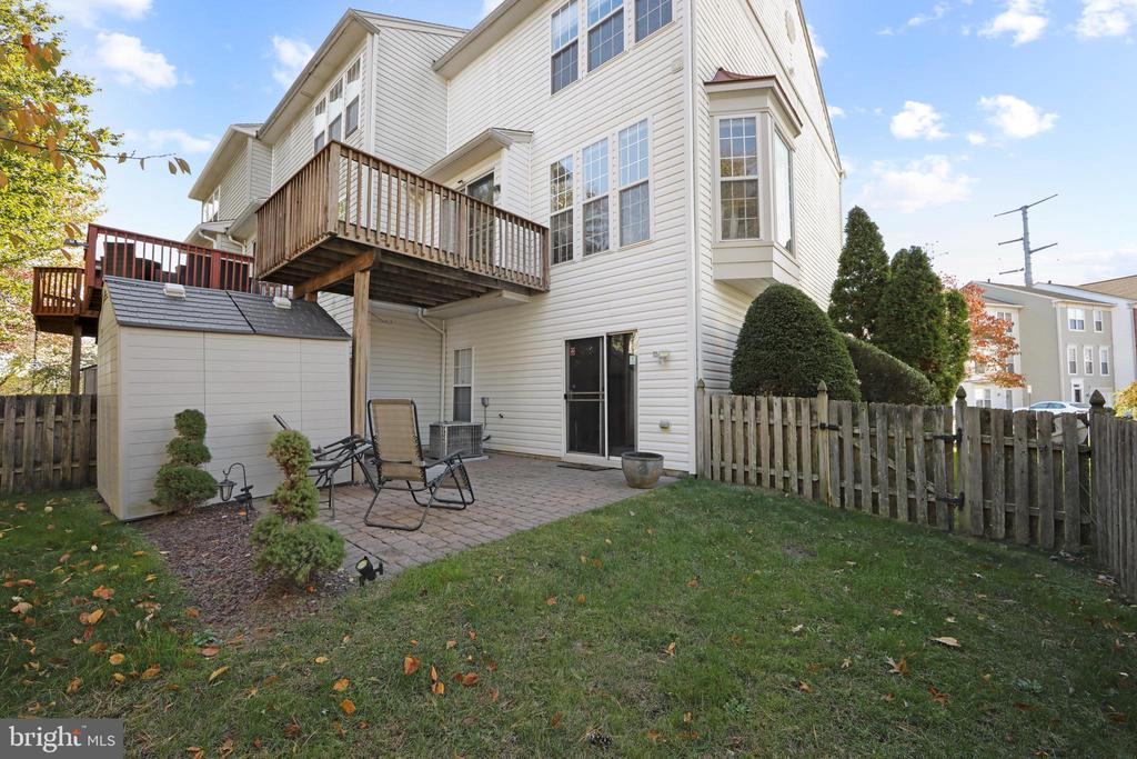 27 FIRETHORN LANE