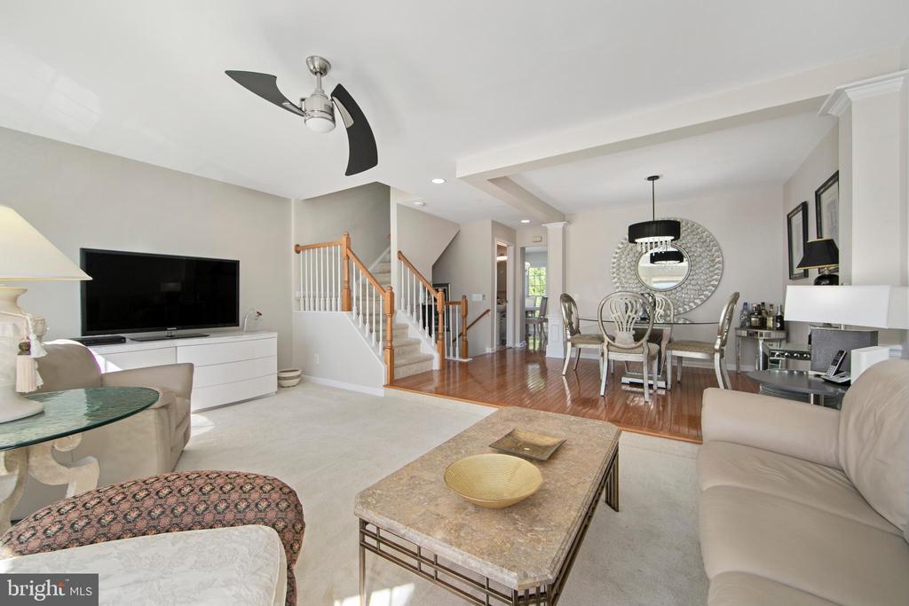 27 FIRETHORN LANE