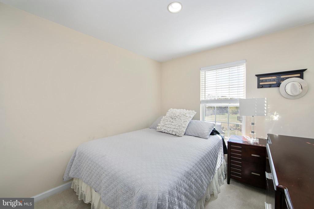 27 FIRETHORN LANE