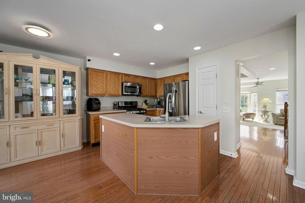 27 FIRETHORN LANE