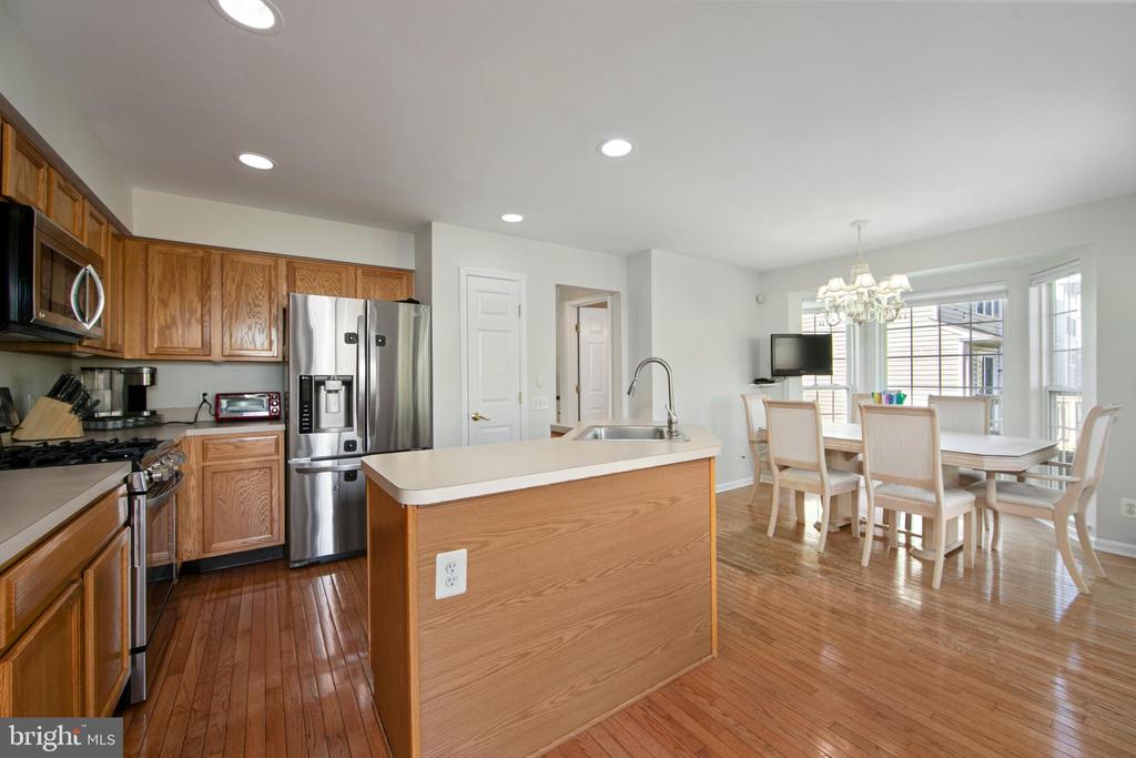 27 FIRETHORN LANE