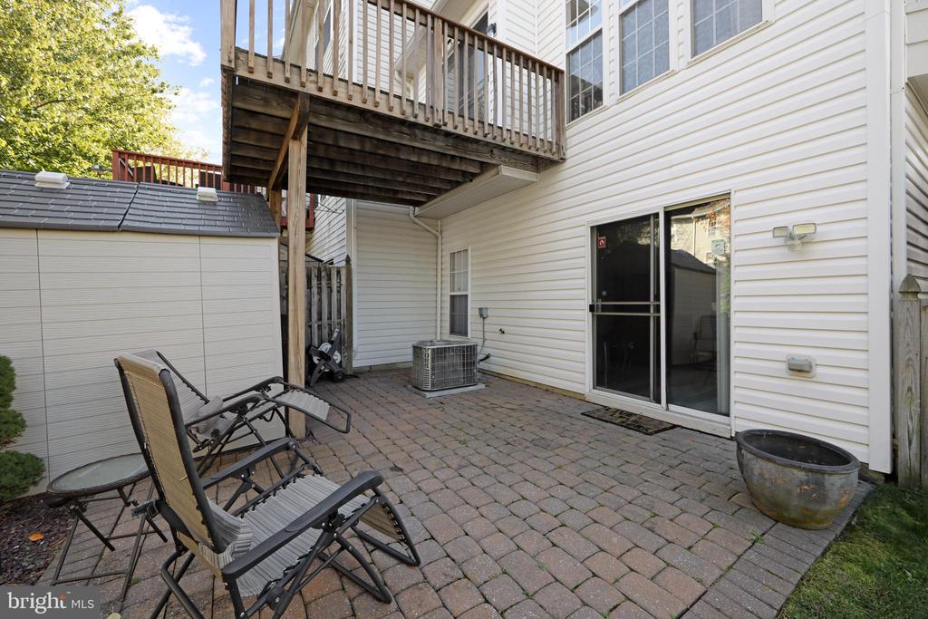 27 FIRETHORN LANE