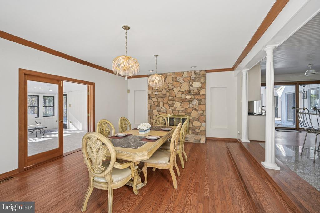 12 N COUNTRY LAKES DRIVE